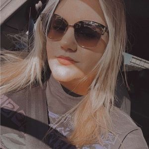 Meet your Posher, Karli